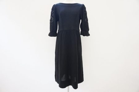 女性らしいスマートな1枚！斉藤都世子ワンピースを買取しました