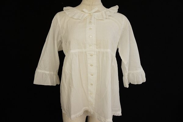 ふんわりシルエット!ピンクハウスのフリルブラウスを買い取りました