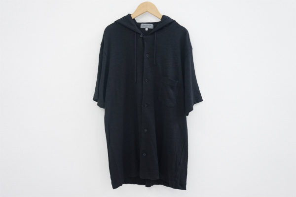 ハリのあるとろみ感がおしゃれなヨウジヤマモトのリネントップスをお譲りいただきました