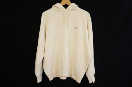 コーディネートに映える綺麗色！パパスのメンズパーカーを買い取りました