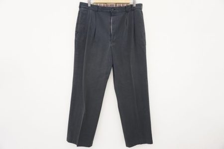 センターラインがスタイルアップを実現！パパスのパンツを買取しました