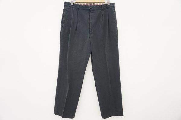 センターラインがスタイルアップを実現!パパスのパンツを買取しました