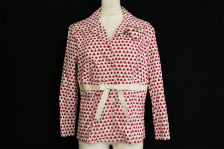 インパクトのある可愛い柄がポイント！モスキーノジャケットを買取しました