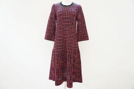 エレガントな千鳥柄で好印象に 斉藤都世子ワンピースを買取しました。