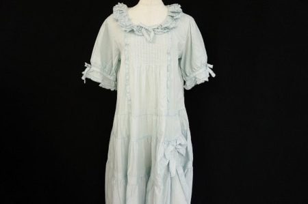 ブルー×フリルで優しい印象に！ピンクハウスのワンピースを買取しました