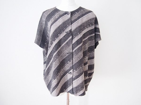 モノトーンで組み合わせは自由自在！詩仙堂シャツブラウスを買取しました