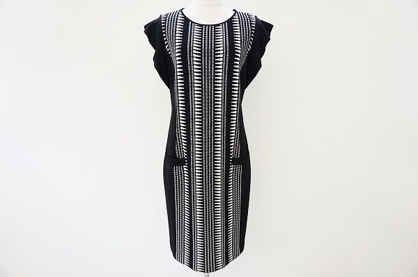 上品なストライプでインパクトを！エポカワンピースを買取しました