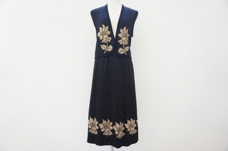 トップスを変えるだけで組み合わせパターンが増える！斉藤都世子セットアップを買取しました