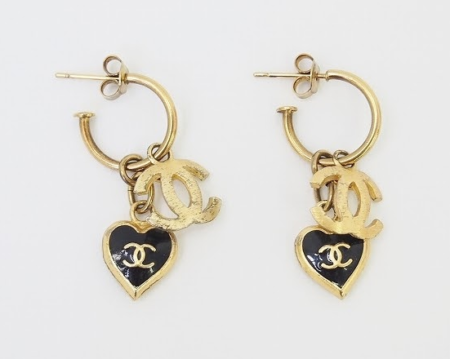 ココマーク×ハートのピアス！シャネル