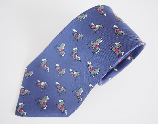 シルク素材で締め心地抜群のネクタイ!エルメス