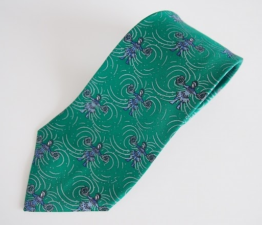 美しいエメラルドグリーンのネクタイ!エルメス