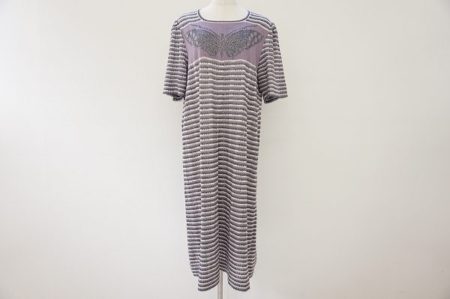 鮮やかな蝶が目を惹く！斉藤都世子ワンピースを買取しました