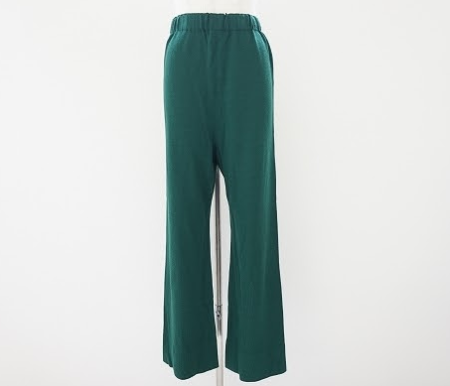 美品状態のグリーンニットパンツ！斉藤都世子