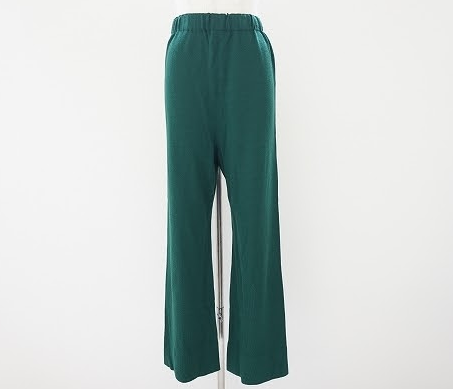 美品状態のグリーンニットパンツ!斉藤都世子