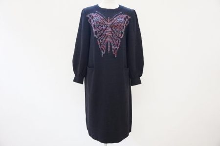 鮮やかなバタフライがお顔周りも華やかに！斉藤都世子ワンピースを買取しました