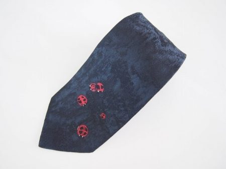 テントウ虫柄が目を惹く！ドミニクフランスネクタイを買取しました