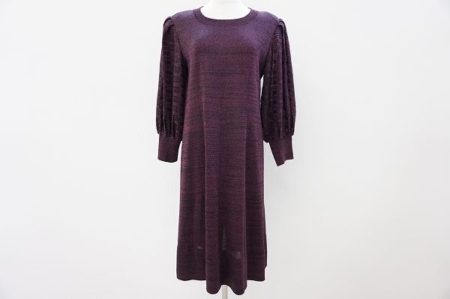 落ち着いたパープルでエレガントな印象に！斉藤都世子ワンピースを買取しました