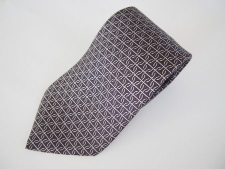 シックなイメージを演出したい人必見！エルメスネクタイを買取しました