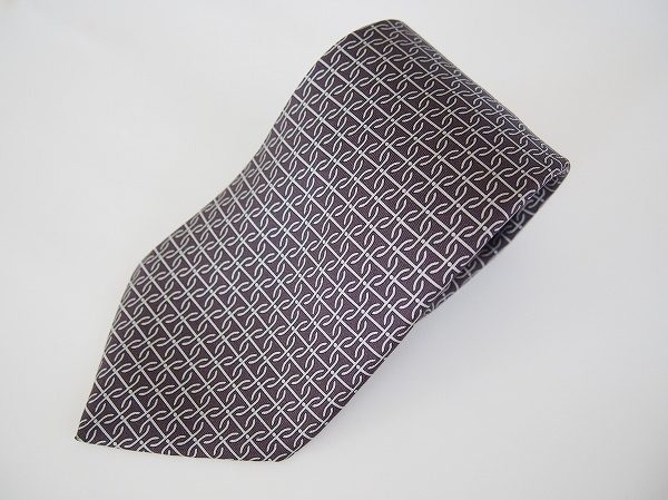 シックなイメージを演出したい人必見!エルメスネクタイを買取しました