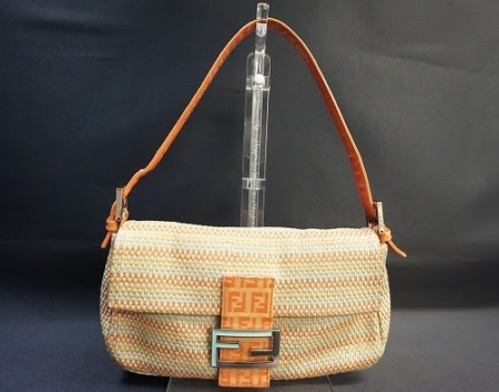 フェンディの人気スタイル・ バケットショルダーバッグを買取させて頂きました。