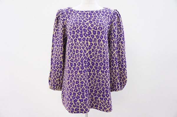 柄×ラメで上級者向け紫も手に取りやすい！斉藤都世子カットソーを買取しました