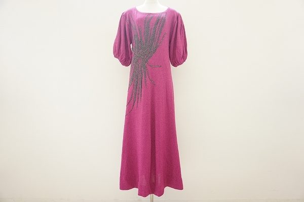 ビビッドな中にも落ち着いた雰囲気!斉藤都世子ワンピースを買取しました