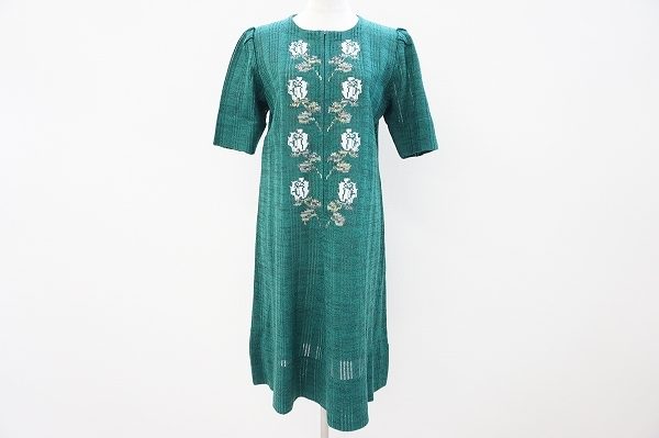 グリーン×バラの組み合わせがレア！斉藤都世子ワンピースを買取しました