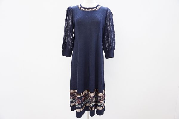 落ち着いたカラーでありながらエレガントさが隠せない！斉藤都世子ワンピースを買取しました