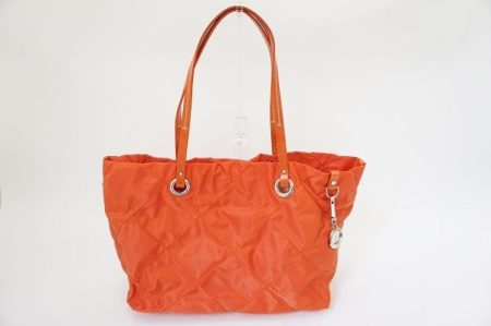 差し色にもピッタリ！モンクレールトートバッグを買取しました