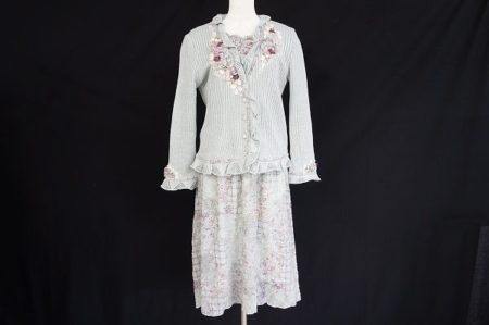 上品な刺繍がポイント！アトリエサガンのセットアップを買取しました