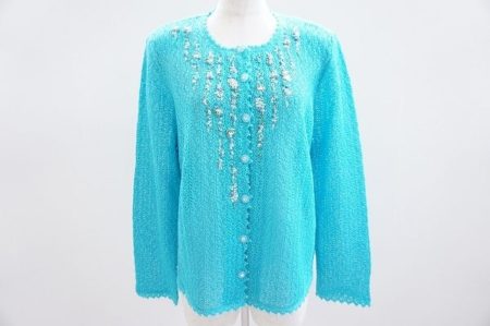 息をのむほど綺麗なブルーに心奪われます！アトリエサガンのカーディガンを買取しました