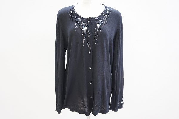 バランスのよいスパンコールが絶妙！アトリエサガンのカーディガンを買取しました