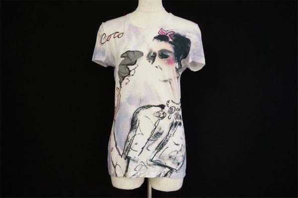 シャネルのモノトーンカットソーを買取させて頂きました。