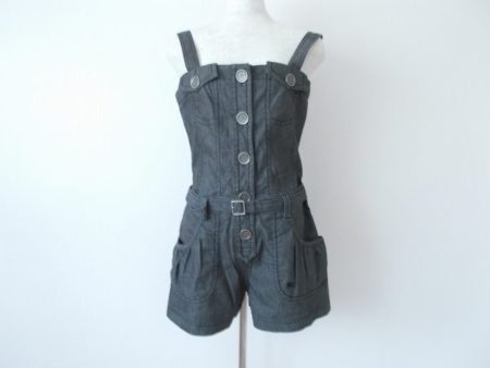 ボタンもポケットも大きめ！バーバリーブルーレーベルのオールインワンを買い取らせていただきました