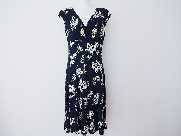 Vネックラインが美麗なラルフローレンの花柄ワンピースを買い取りました