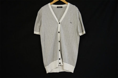 すっきりとしたシルエットのバーバリーの半袖カーディガンを買い取りました