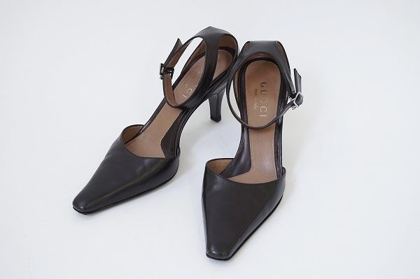 エレガントな足元を演出できる！グッチパンプスを買取しました