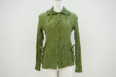 シックなグリーンで他人と差別化できる！ミーイッセイミヤケカーディガンを買取しました