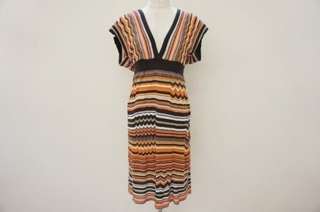 目を奪われる幾何学模様で周りとの差がつく！ミッソーニワンピースを買取しました