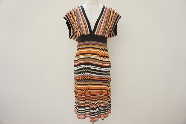目を奪われる幾何学模様で周りとの差がつく！ミッソーニワンピースを買取しました