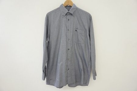 さわやかさと安定感も演出できる！バーバリー長袖シャツを買取しました