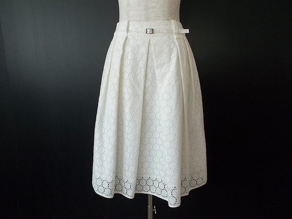 控え目レースが可愛い！エポカスカートを買取しました