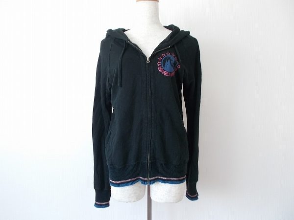 細々した部分までのこだわりがポイント！ヒステリックグラマージップアップパーカーを買取しました