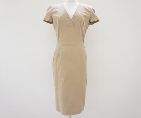 肌馴染み抜群なディオールのベージュワンピを買取させて頂きました。