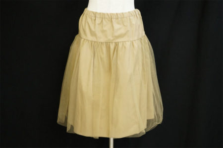 レディース感を出したい時に活用できる！ビアズリー スカートを買取しました