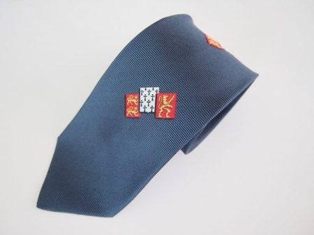 細かい刺繍が目を惹く！ドミニクフランスのネクタイを買取しました