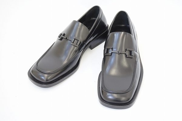 ビジネスシーンで大活躍！スマートさが光る グッチのローファーを買取しました