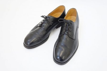 バーバリーの落ち着いた印象を感じられる1足バーバリーシューズを買取しました