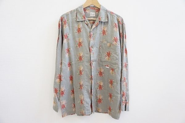 落ち着いたボタニカル柄で明るく元気な印象に！パパスリネンシャツを買取しました