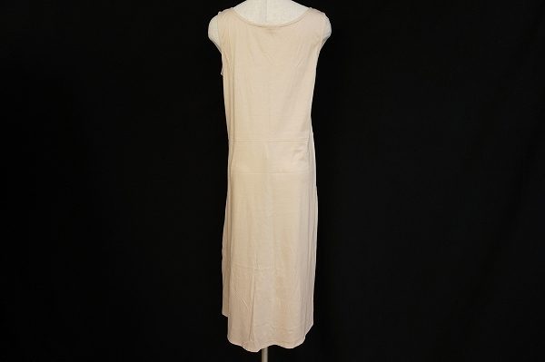 優しいピンクが上品さを際立たせる！インゲボルグワンピースを買取しました